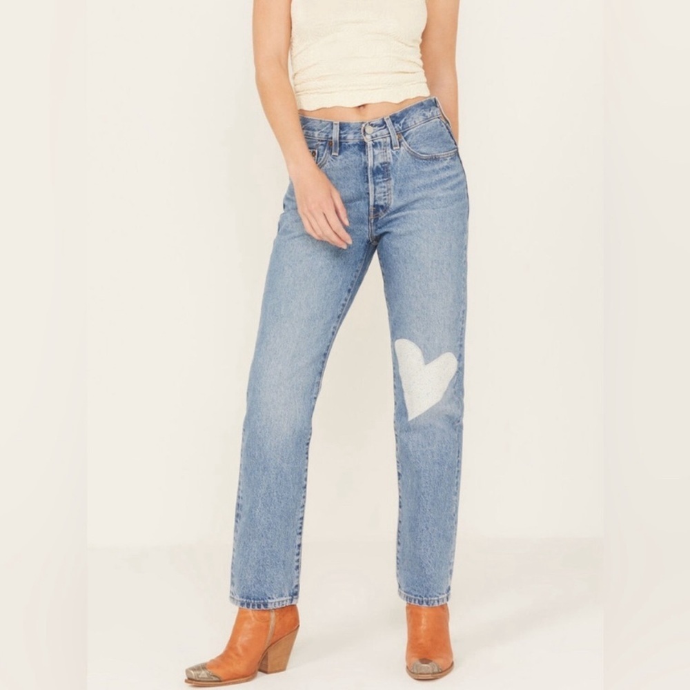 LEVI'S WOMEN'S 501® MEDIUM WASH FIELD NOTES STRAIGHT JEANS. Size 25 NWT